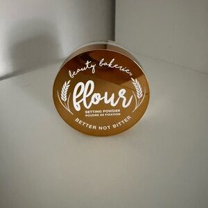 Beauty Bakerie Flour Setting Powder - Gold